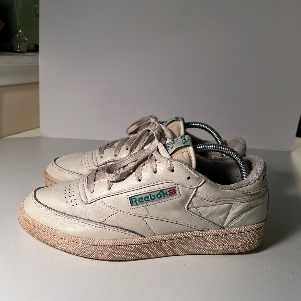 Reebok oldschool sneakers SIZE 41, US 10 women’s